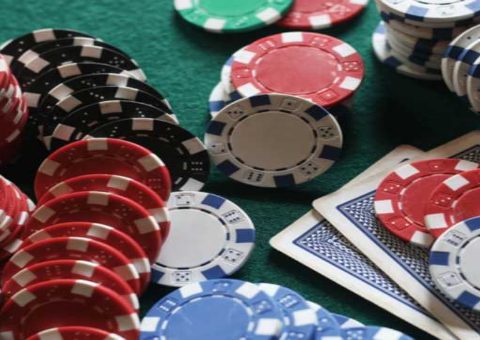 Quản lý vốn tốt giúp ngăn chặn tình trạng Tilt khi chơi Poker - kẻ thù hủy diệt Bankroll